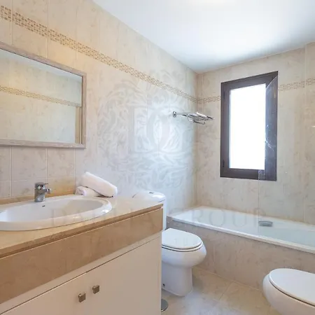 Golf Hills Suite Apartment Estepona アパート エステポナ
