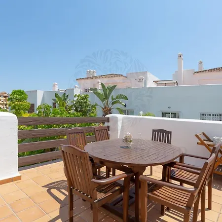 Golf Hills Suite Apartment Estepona アパート エステポナ