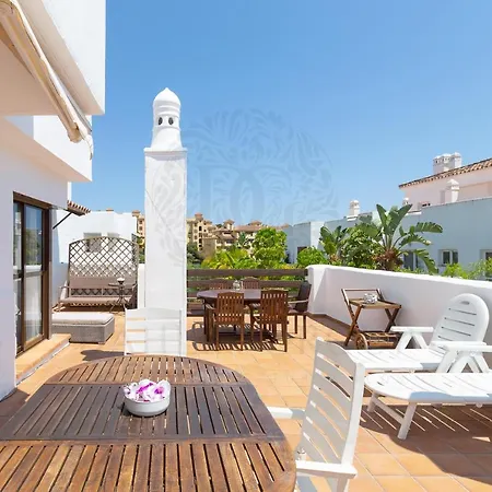 Golf Hills Suite Apartment Estepona アパート エステポナ